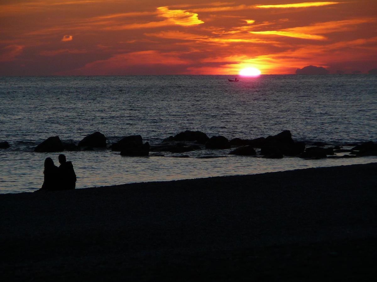 L'Approdo Hotel Bordighera Exterior photo